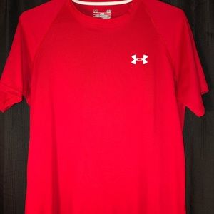Under Armour Tshirt